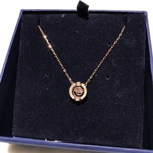SWAROVSKI SPARKLING DANCE ROUND NECKLACE ROSE-GOLD